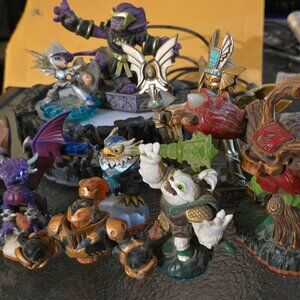 Skylanders lot